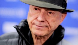 http://pmcvariety.files.wordpress.com/2013/04/alan-arkin.jpg?w=490&h=276&crop=1
